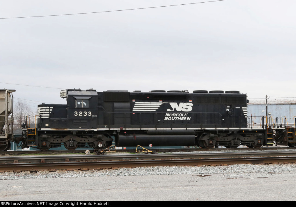 NS 3233